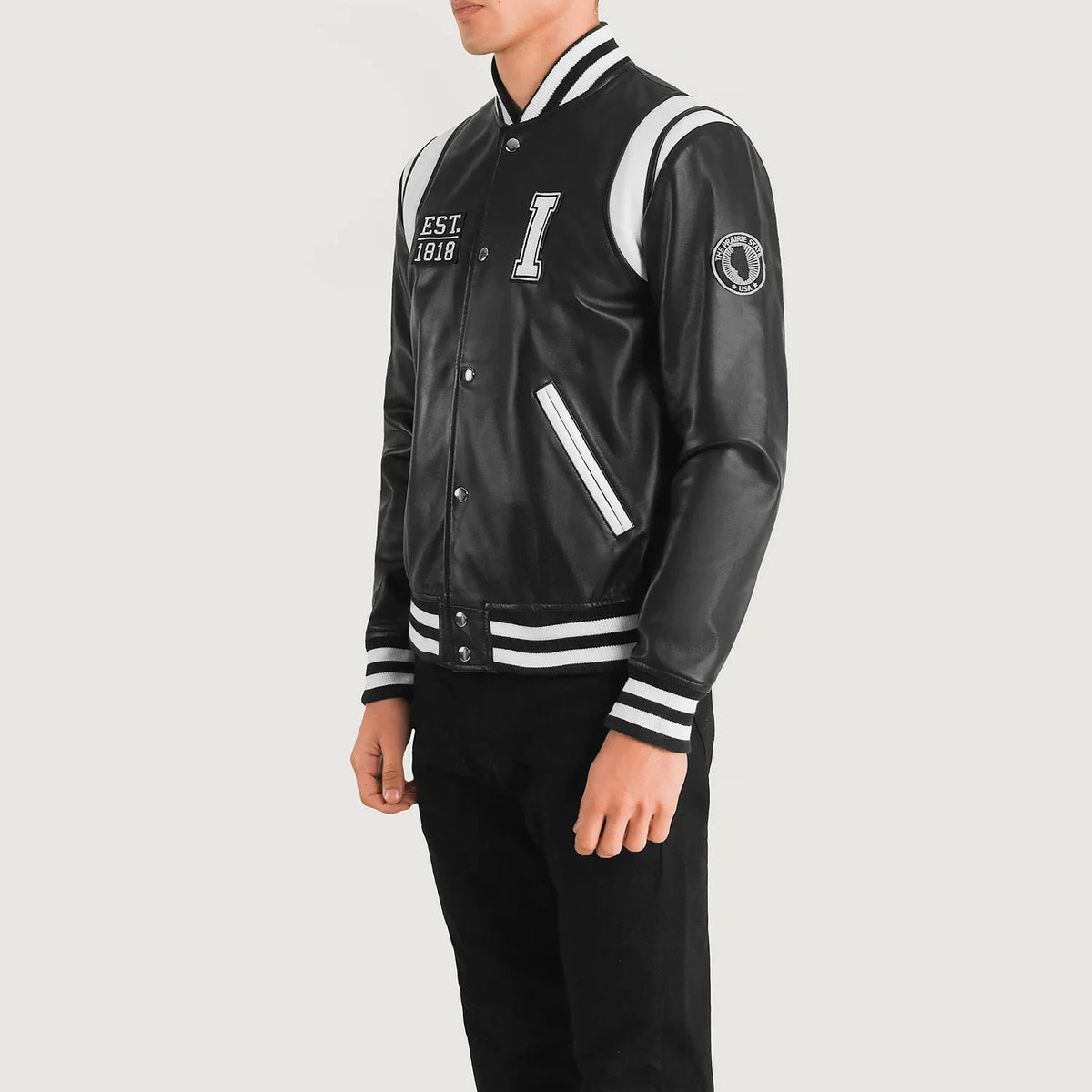 Black &amp; White Sheepskin Leather Varsity Jacket - Vista trasera con ajuste entallado en hombros y bajo impecable