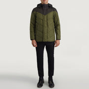 
Luka Negro & Verde Hooded Puffer Chaqueta de Cuero para Hombre - Vista lateral mostrando el corte ergonómico de mangas