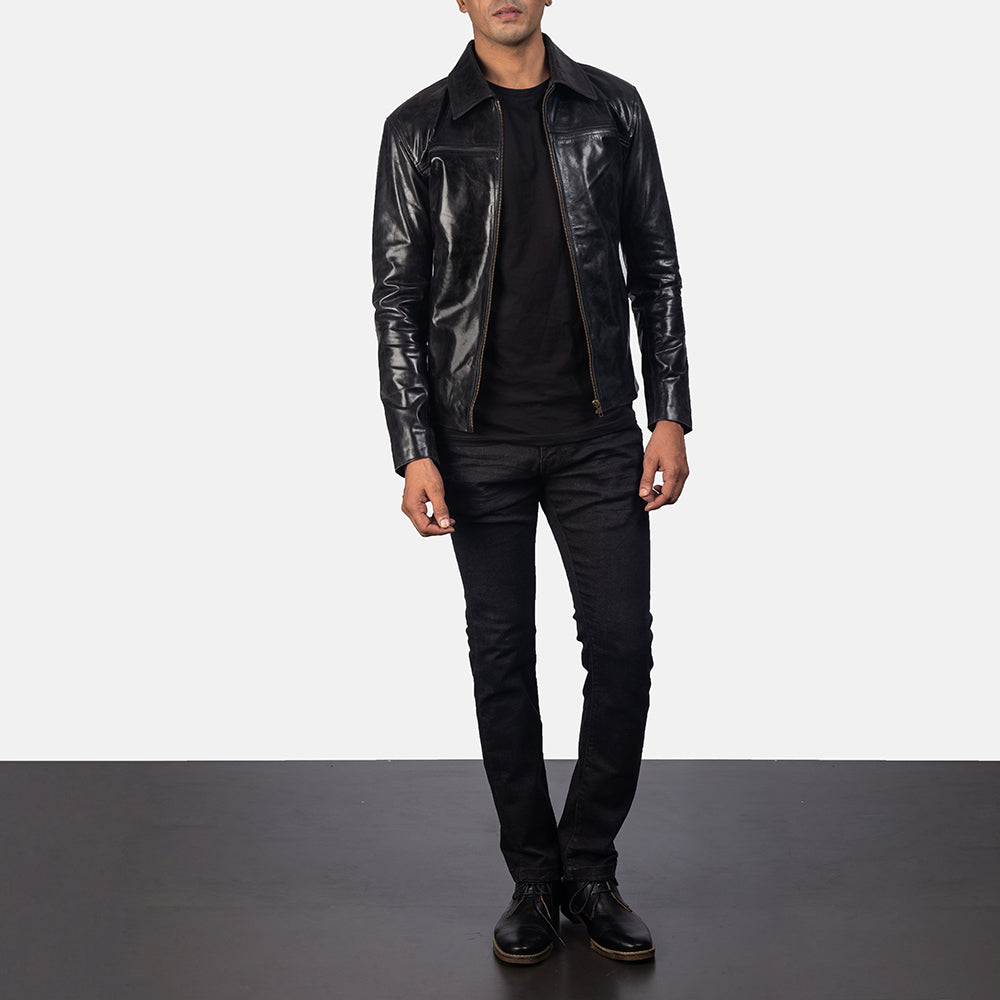 Detalle de cerca of Shirt &amp; Zipper Hardware on Men's Mystical Black Leather Jacket