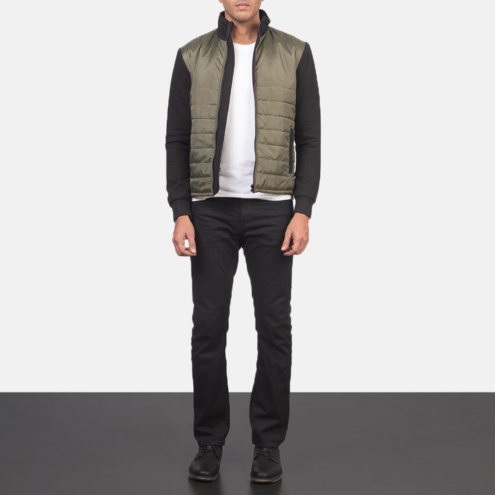 
Nashville Acolchado Verde Windbreaker Chaqueta de Cuero para Hombre - Vista lateral mostrando el corte ergonómico de mangas