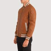 Tan Brown Sheepskin Leather Varsity Jacket - Vista trasera con ajuste entallado en hombros y bajo impecable