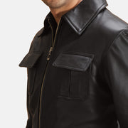 
Primer plano del cuello camisero y cremalleras de Raven Negro Chaqueta de Cuero para Hombre