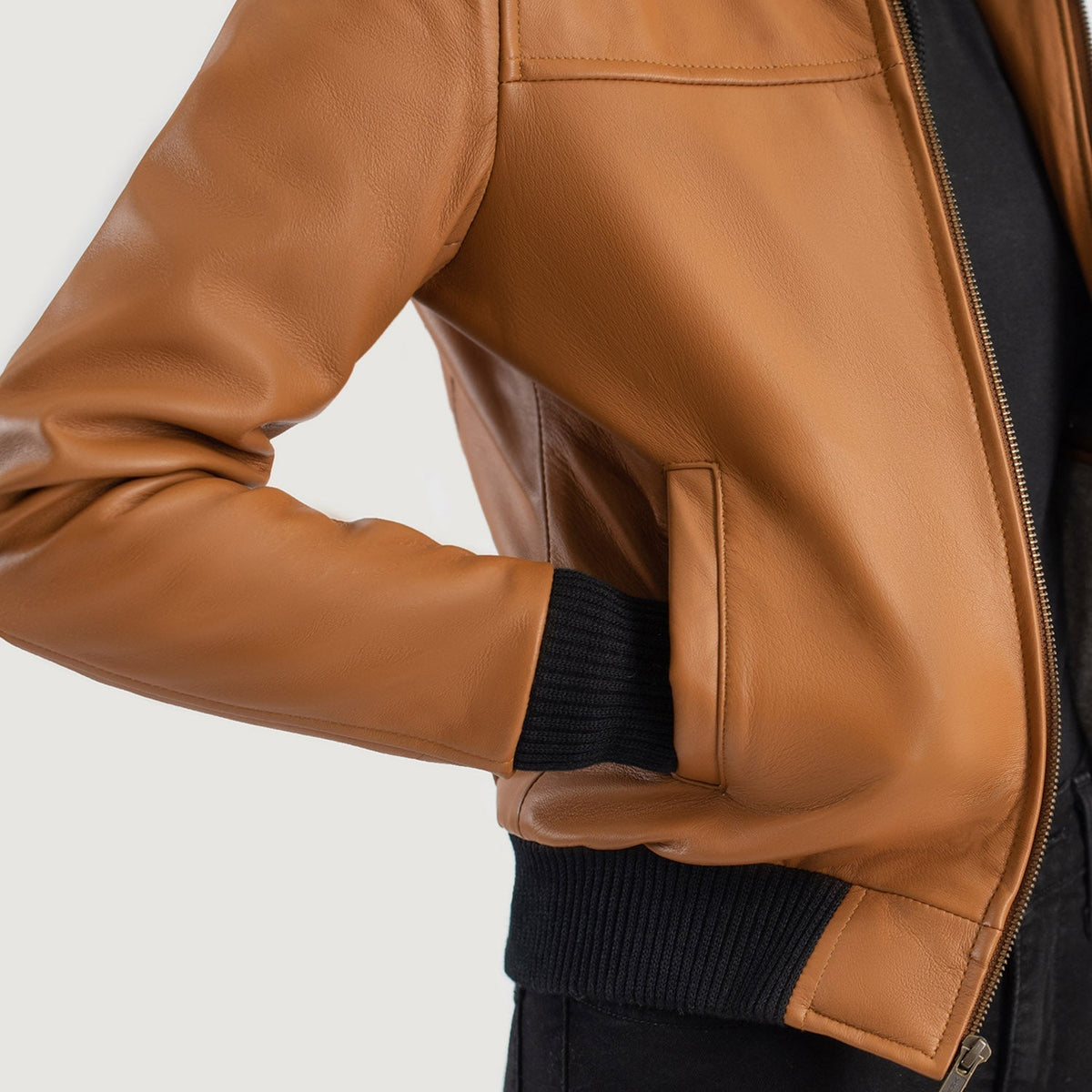 
Rebella Hooded Chaqueta Bomber de Cuero para Mujer – alternate product view 6