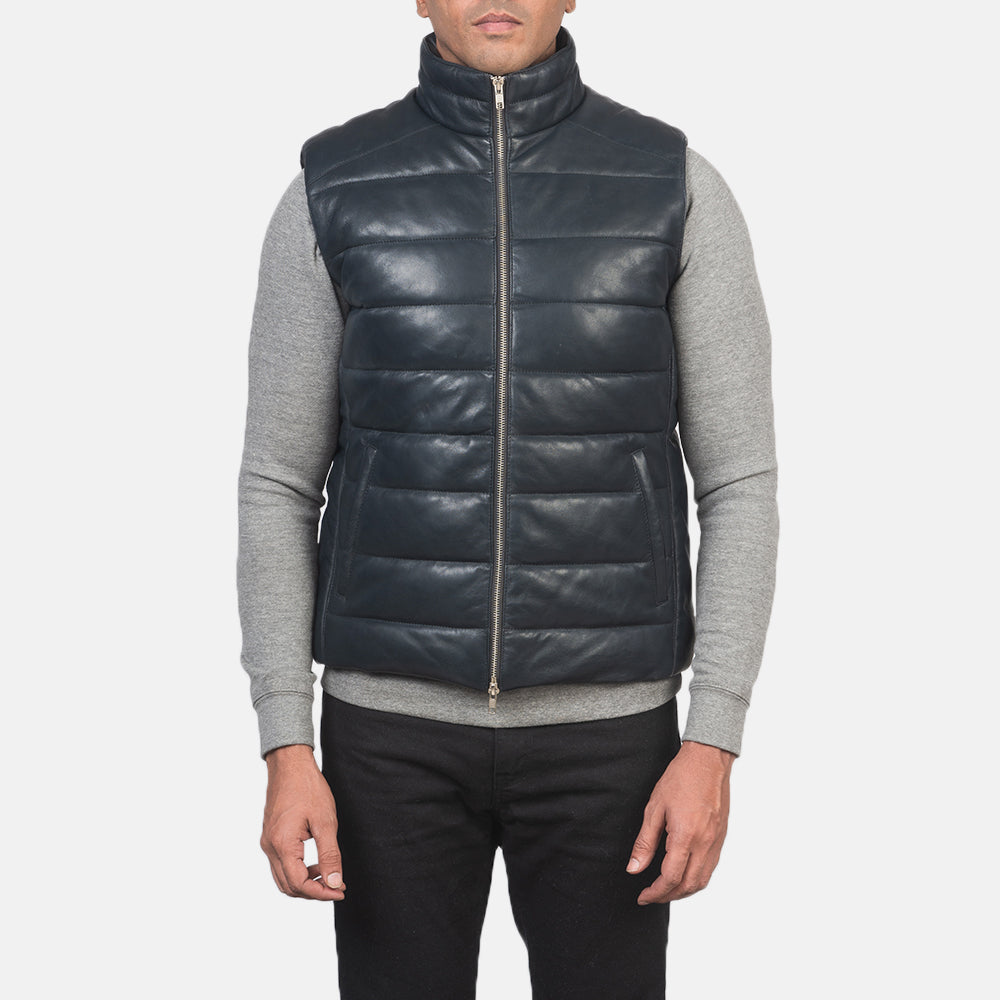 Detalle de cerca of Classic Collar &amp; Zipper with Dual Puller Hardware on Men's Reeves Azul Leather Puffer Vest para Hombre