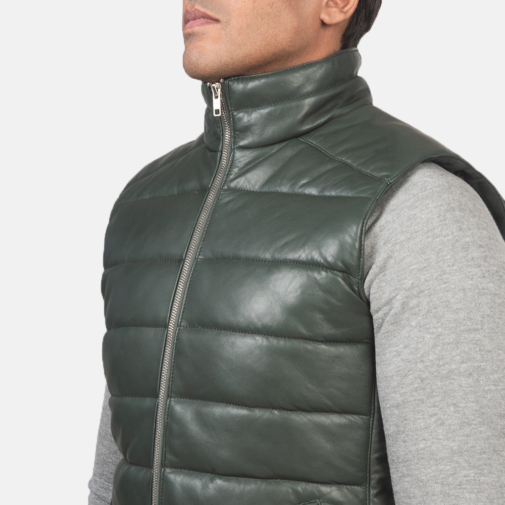 
Vista interior Showing Quilted Polyester Lining & Dos bolsillos interiores de utilidad