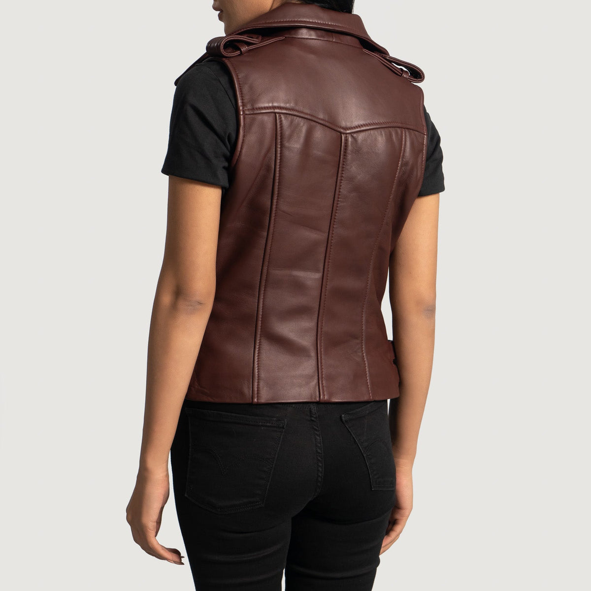 
Authentic Sheepskin Leather with Aniline Finish Grain Texture & Heavy-Duty Seam Stitching Detail
