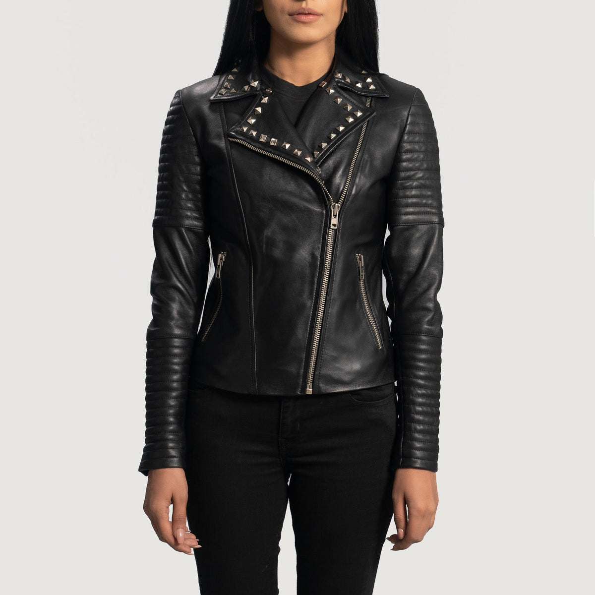 Women's Sally Mae Studded Negro Chaqueta Biker de Cuero para Mujer in Black Sheepskin Leather - Vista frontal y silueta a medida | Comprar online