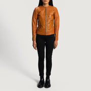 Detalle de cerca of Classic Collar &amp; Zipper Hardware on Women's Sandy Tostado Dye Chaqueta Biker de Cuero para Mujer