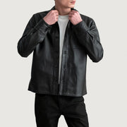 
Scout Negro Leather Shirt para Hombre in Black Sheepskin Leather - Vista frontal y silueta entallada | Comprar online