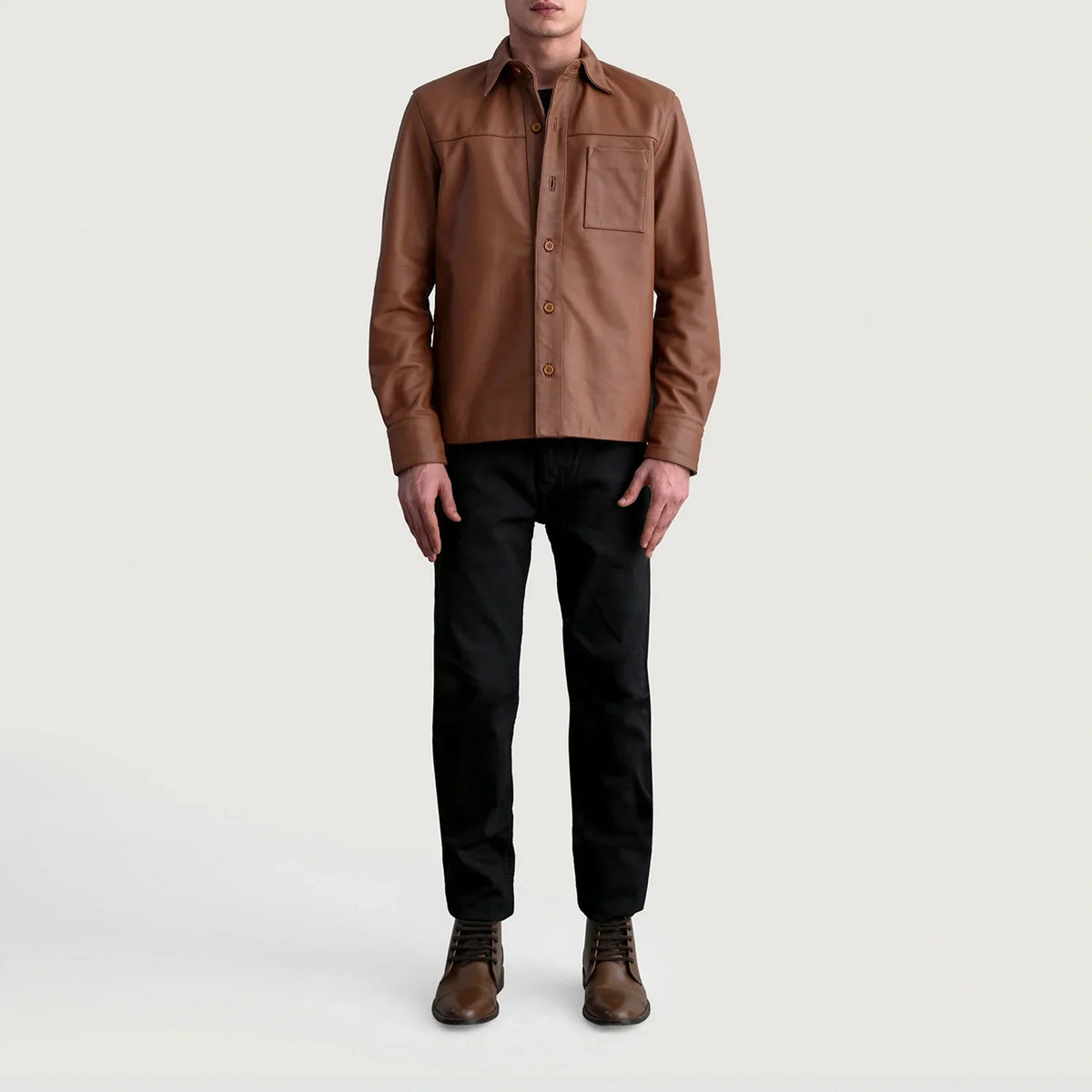 
Vista de detalle of Shirt & Buttons Hardware on Scout Matte Marrón Leather Shirt para Hombre