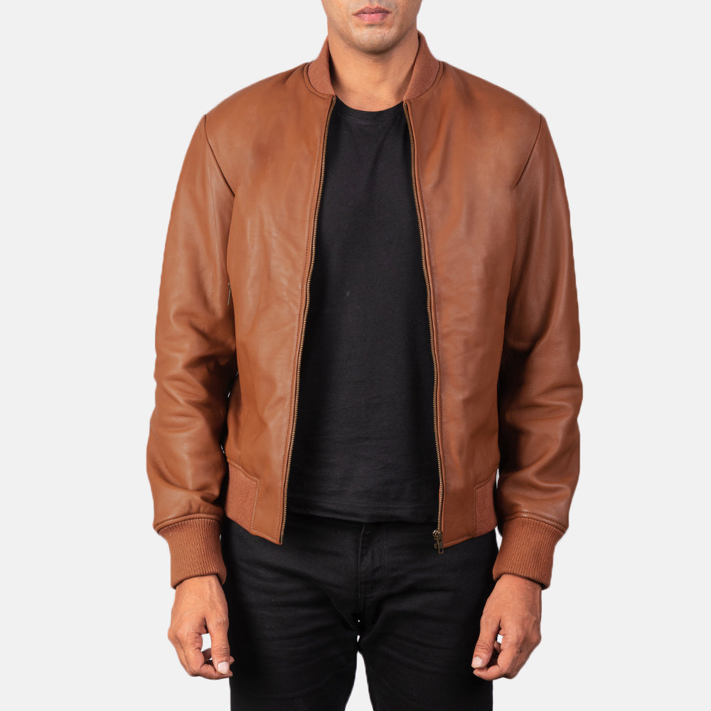 Men's Shane Marrón Cazadora Bomber de Cuero para Hombre in Brown Sheepskin Leather - Vista frontal y silueta a medida | Comprar online