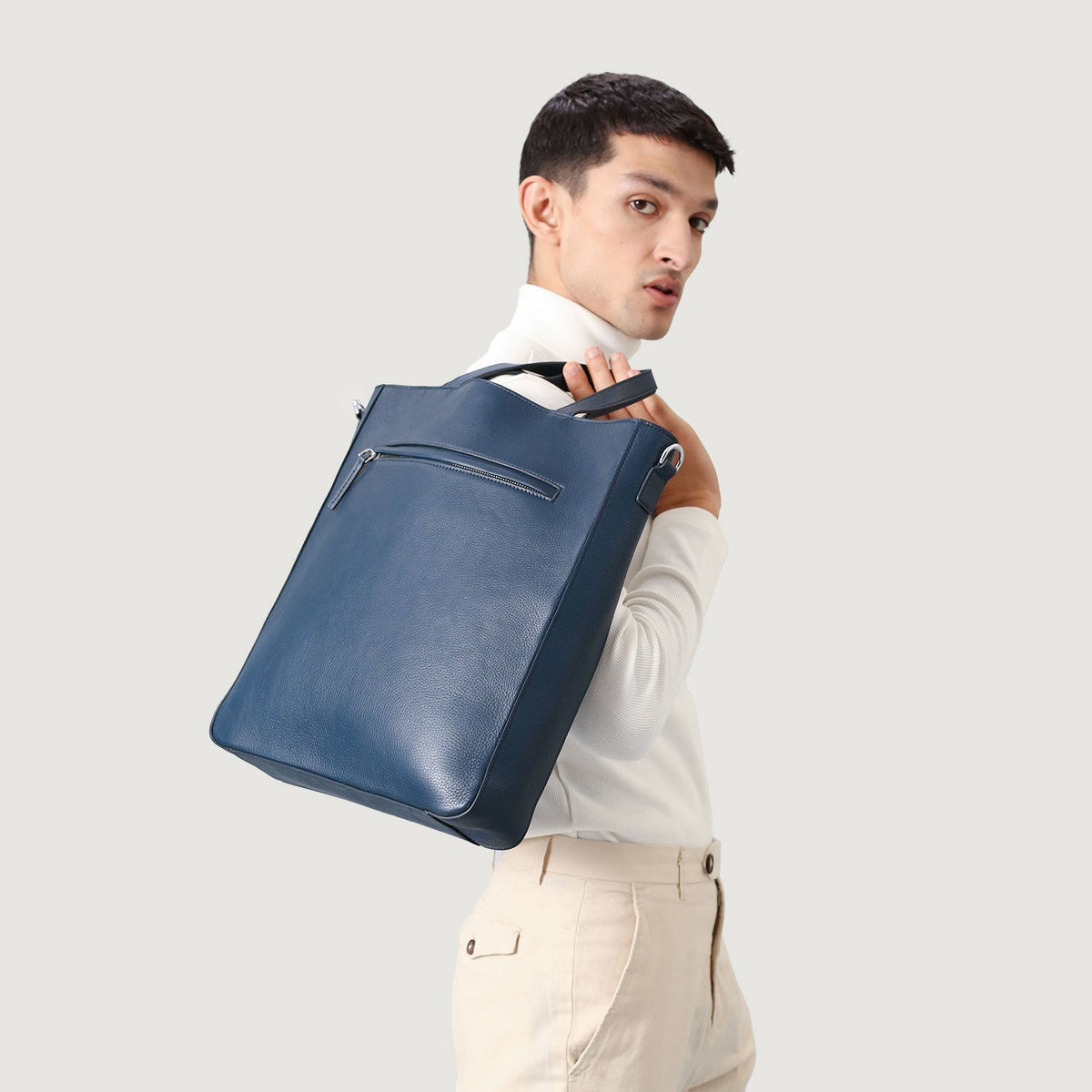 
The Poet Bolso tote de cuero – alternate product view 5