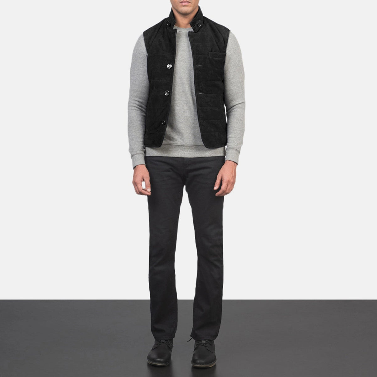 
Tony Negro Suede Vest para Hombre - Vista lateral mostrando el corte ergonómico de mangas
