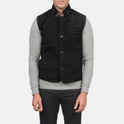 
Vista de detalle of Notch with removable throat latch & Button Hardware on Tony Negro Suede Vest para Hombre