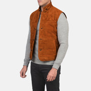 Brown Goatskin Suede Leather Vest - Vista trasera con ajuste entallado en hombros y bajo impecable