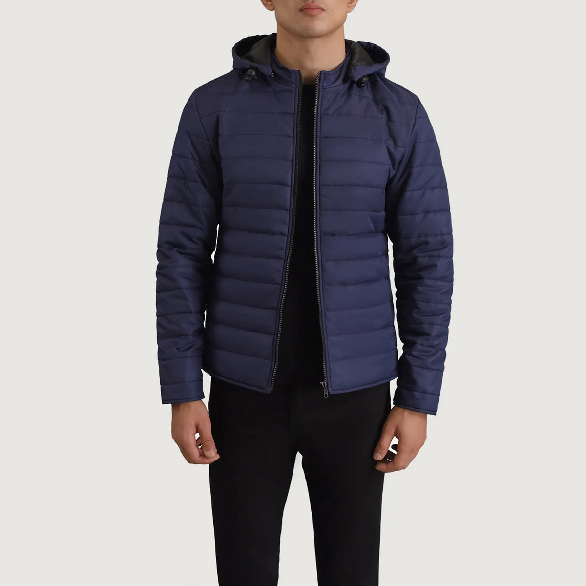 Tyler Azul Hooded Puffer Chaqueta de Cuero para Hombre in Blue Full-Grain Leather - Vista frontal y silueta a medida | Comprar online
