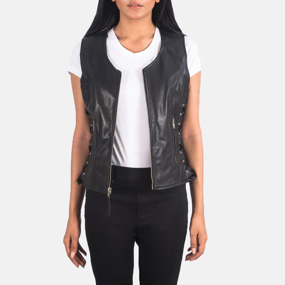 Women's Vanda Negro Leather Biker Vest para Mujer in Black Goatskin Leather - Vista frontal y silueta a medida | Comprar online