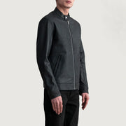 Tumbled Black Sheepskin Leather Biker Jacket - Vista trasera con ajuste entallado en hombros y bajo impecable